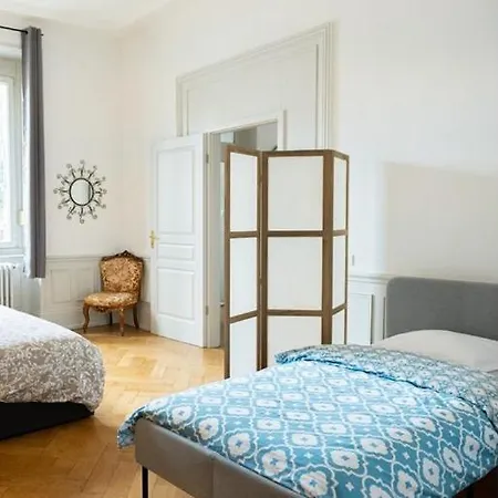 Le Billard Proche De La Gare Apartamento